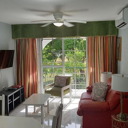 Marchabell By The Sea E22 Apartamento Ocho Rios Exterior foto